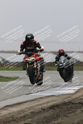 media/Nov-29-2025-TrackDaz (Sat) [[10ae2d9bce]]/A Group/Session 4 (Wheelie Bump)/